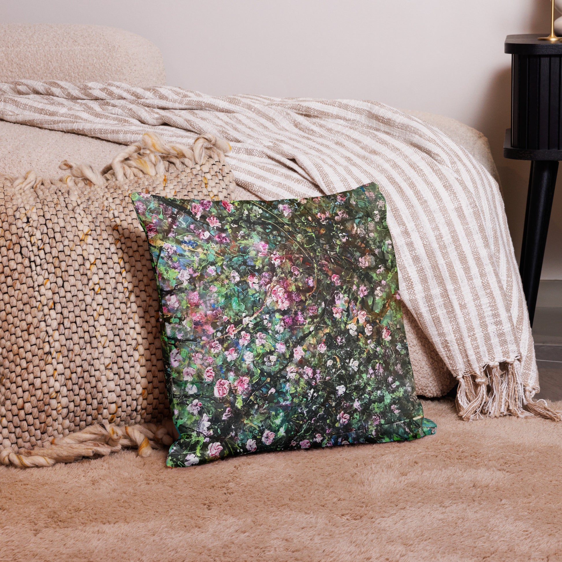 Kuddfodral linnestruktur - Våryra 50x50 cm Konstmotiv Susanne Arvidsson rosa små blommor